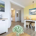Strandhotel Nr 28 라보에